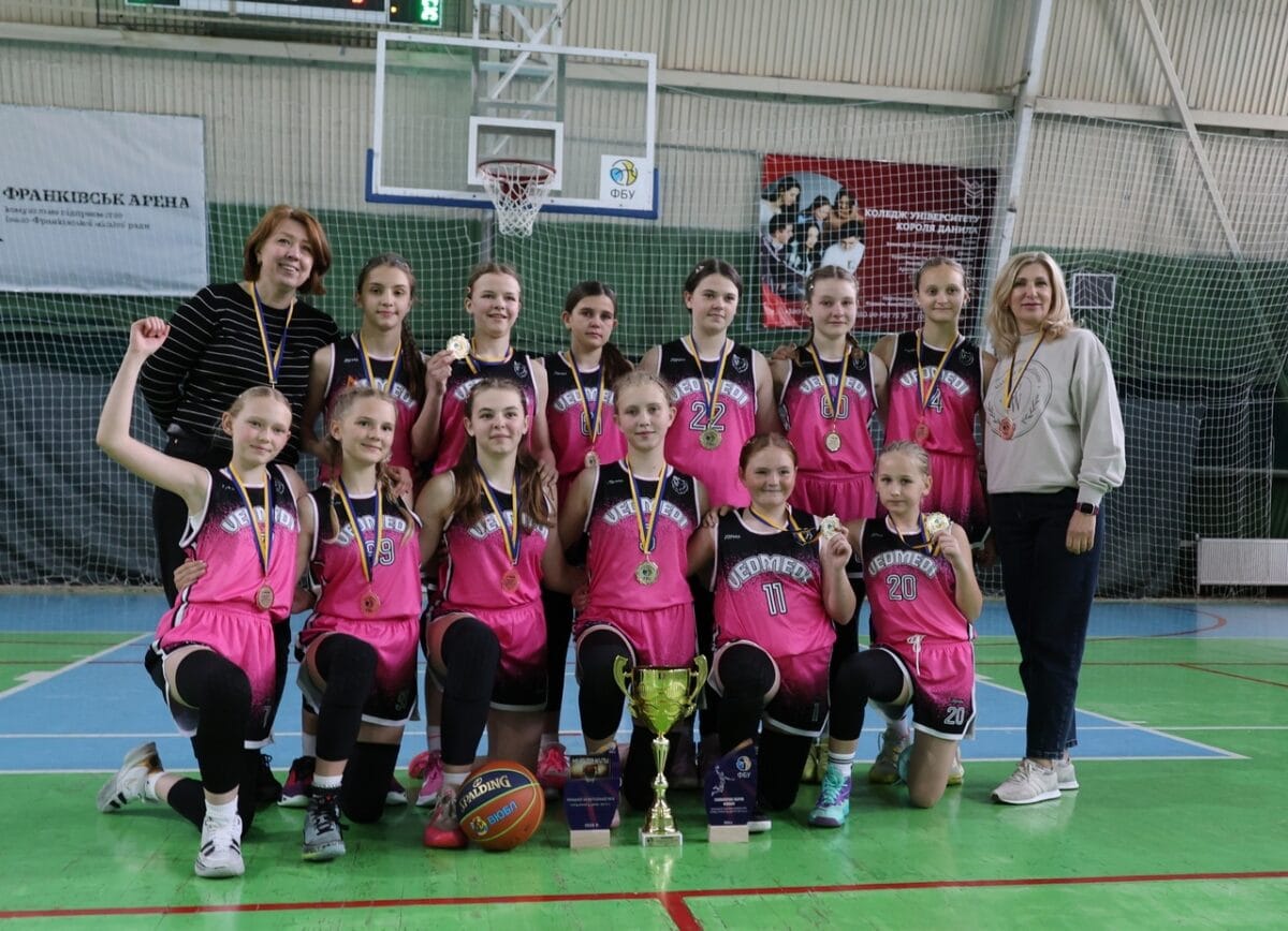 Вихованки Нововолинської ДЮСШ — чемпіонки України з баскетболу!