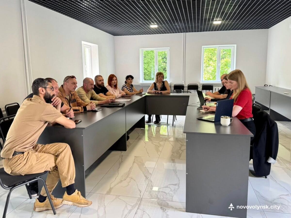 Ветеранів ознайомили з соціальними гарантіями та можливостями у цивільному житті