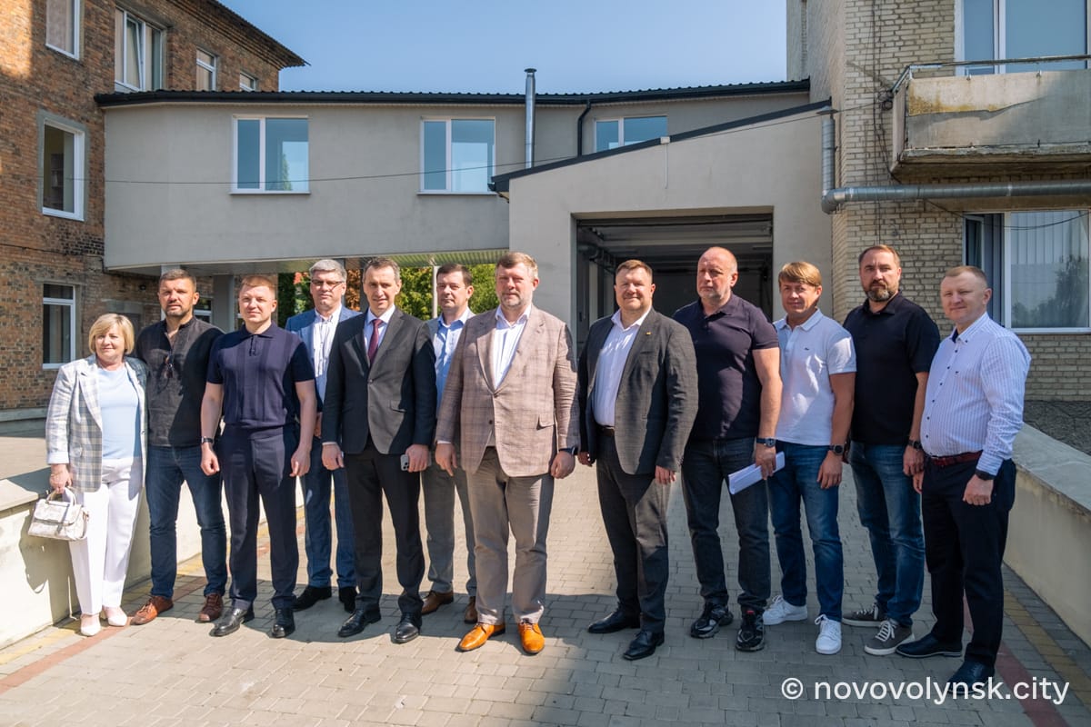 У Нововолинській лікарні — чотири нові відділення і сонячні батареї