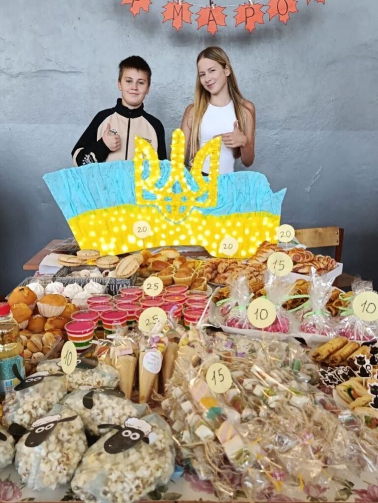 Учні Нововолинського ліцею №7 зібрали понад 100 тисяч гривень для ЗСУ