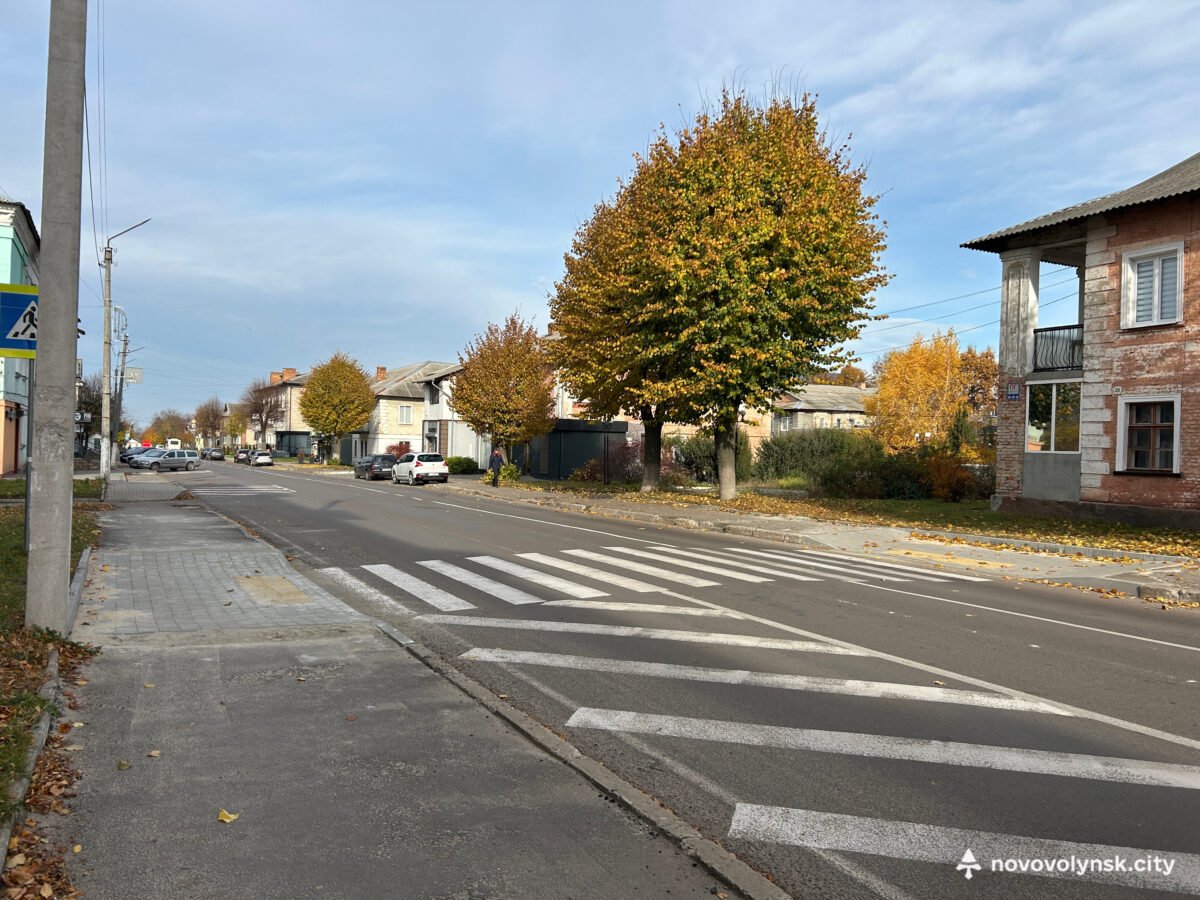 У місті облаштували пониження пішохідного переходу на вулиці Святого Володимира